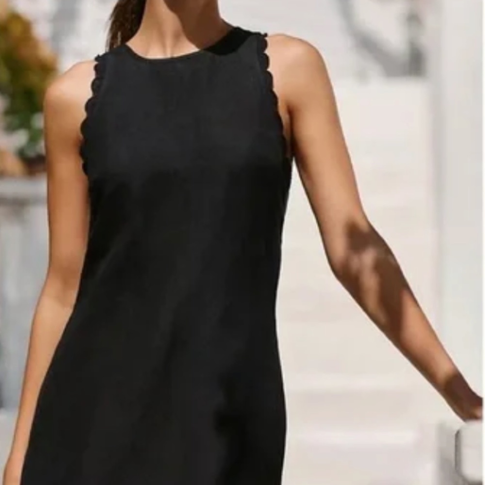 NWT ANTHROPOLOGIE SCALLOPED MINI DRESS - Size M